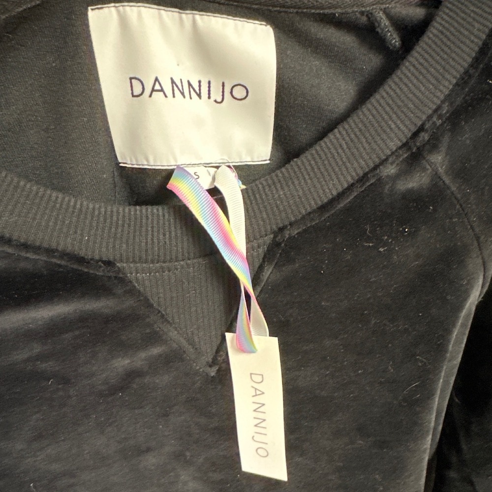NWT Dannijo Black Velour Raglan Sweatshirt Jogger Set Lounge Athleisure Size S - Picture 4 of 5